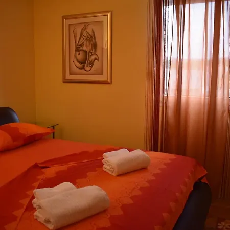 Sonja Apartment *